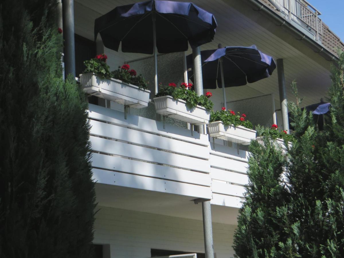 Hotel Zum Rosenteich 바트즈위스케나흔 외부 사진